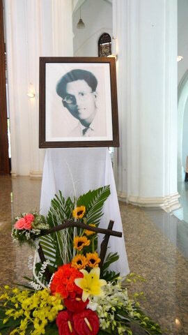 Đồng Xanh Thơ Saigon kỷ niệm 75 năm qua đời của thi sĩ Thánh giá Hàn Mạc Tử